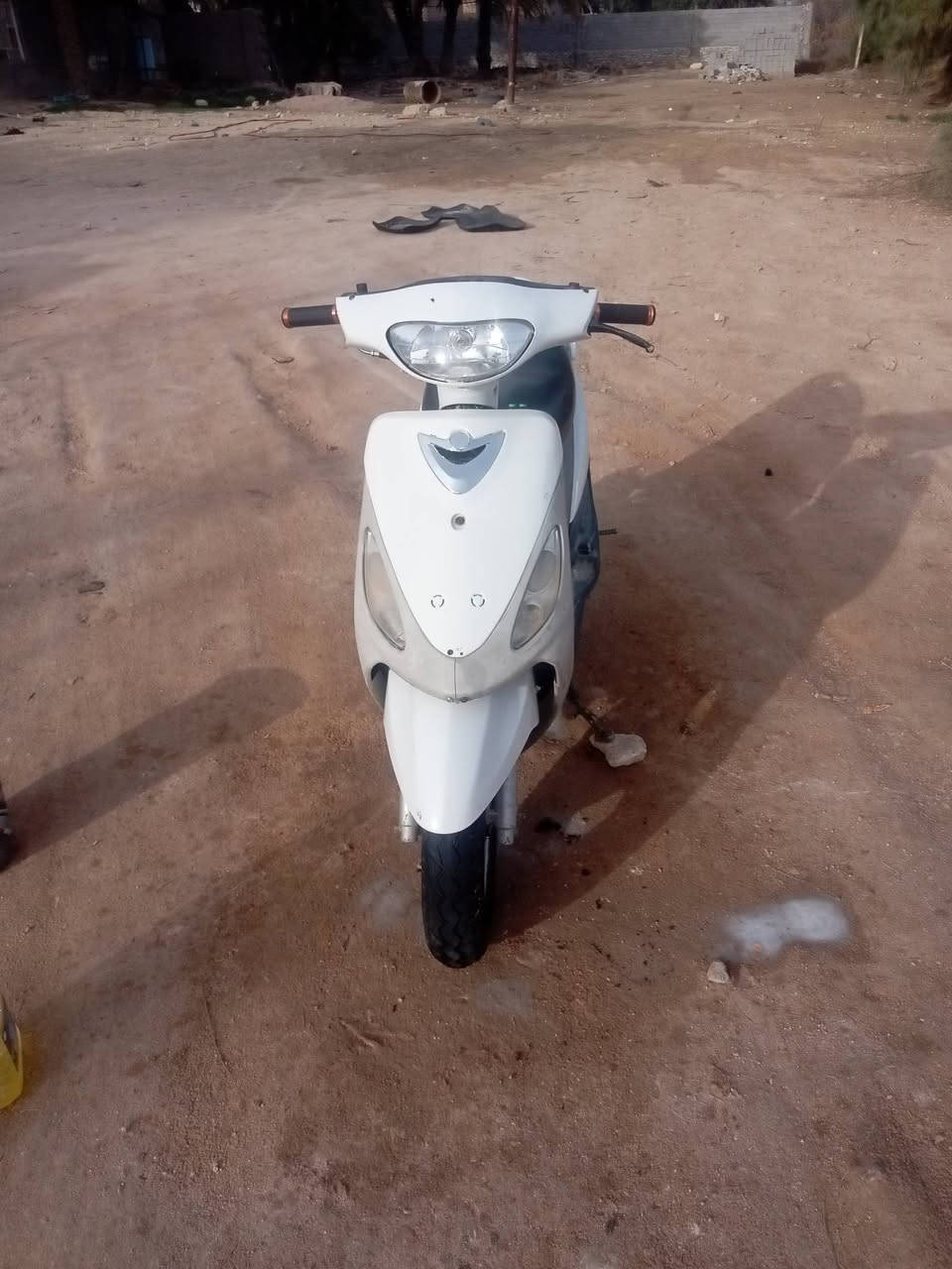 سلام عليكم للبيع ماكس مغولي دراجه كله بلادي محرك ما مفتوح دبلات ويل صالنصه كله بلادي شاصي مكفول محرك خرسه قفل جنطه الله شاهد مال جناي سعر 450مجال مكان المجد معلق ***********
