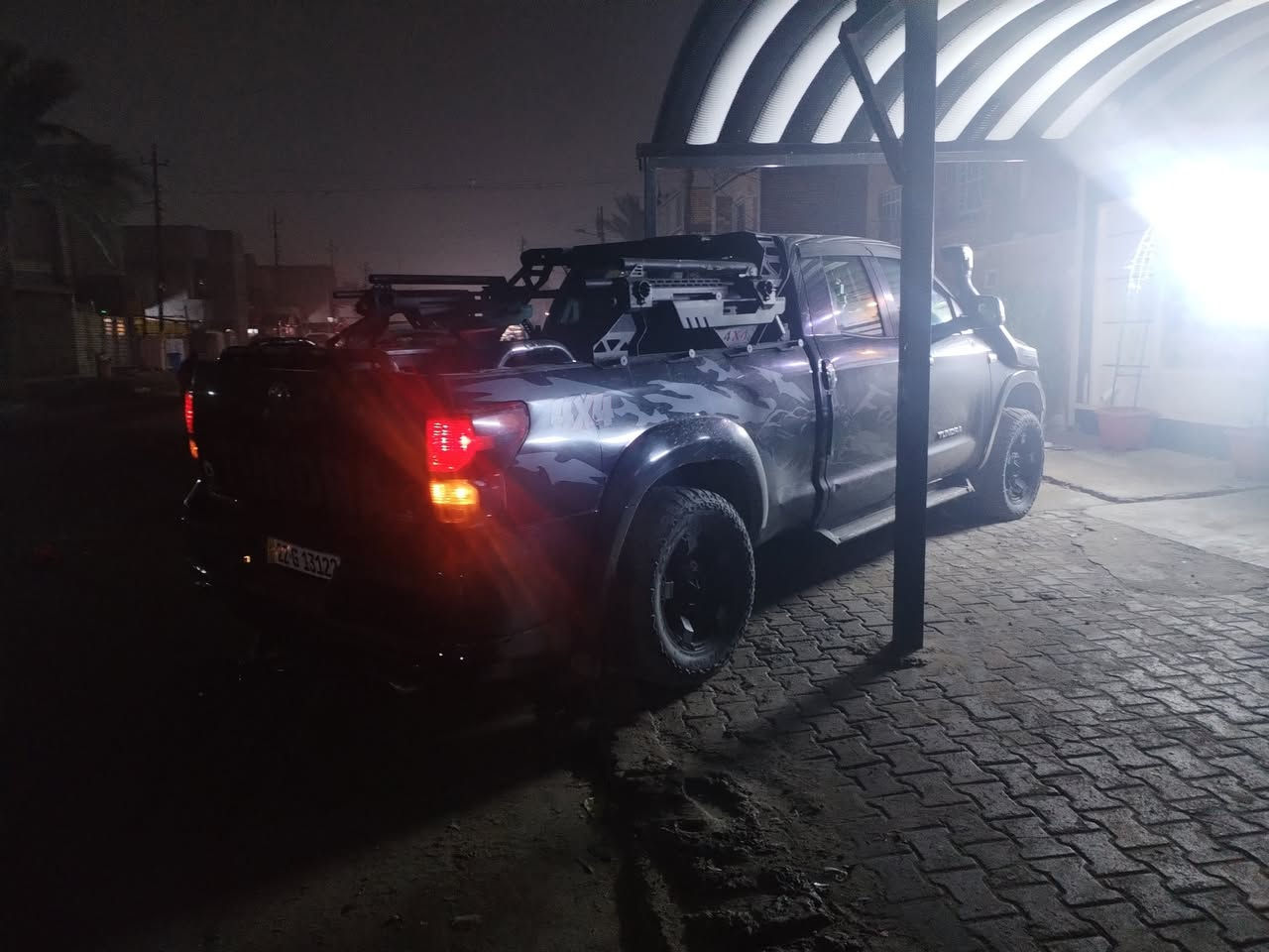 تندرا ٢٠١٠ للبيع السعر ١٨٠ وبيهة مجال 
مكاني بغداد
للاتصال ***********
