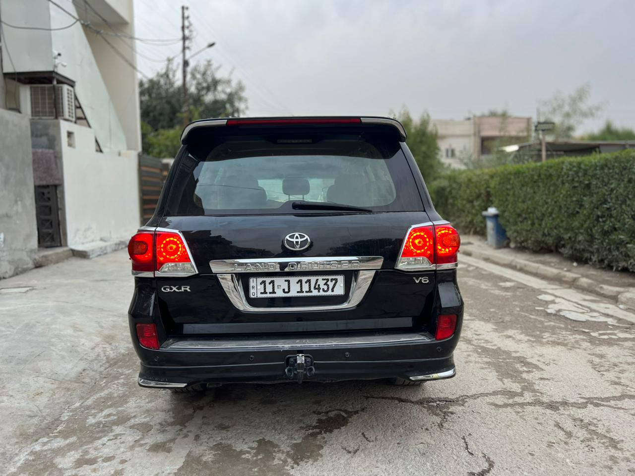 السلام عليكم تيوته لاند كروزر 2013 GX,R بغداد
شاشه كبيره 
كشنات جلد 
كشن السايق كهربائي
كامره خلفيه  
ولسونار بل منشور 
السعر 345 وبيه مجال قليل 
الرقم ***********
المكان بغداد الغزاليه
