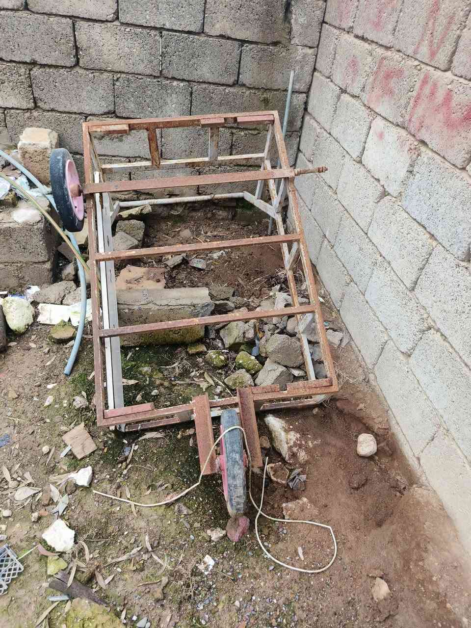 عندي هاي العربانة للبيع يعوزها بس تايه سعرها 60 الف وبيها مجال للشراي مكاني موصل ايسر حي الفلاح رقمي او راسلني خاص /***********
