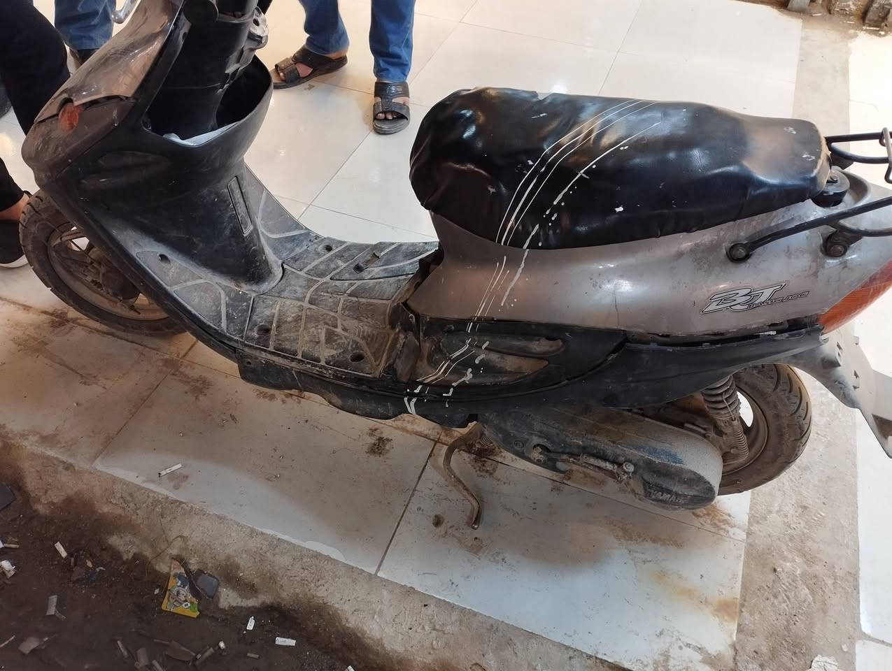 السلام عليكم دراجه للبيع مفتوحه مره وحده السعر 225وبيه مجال التواصل ***********
