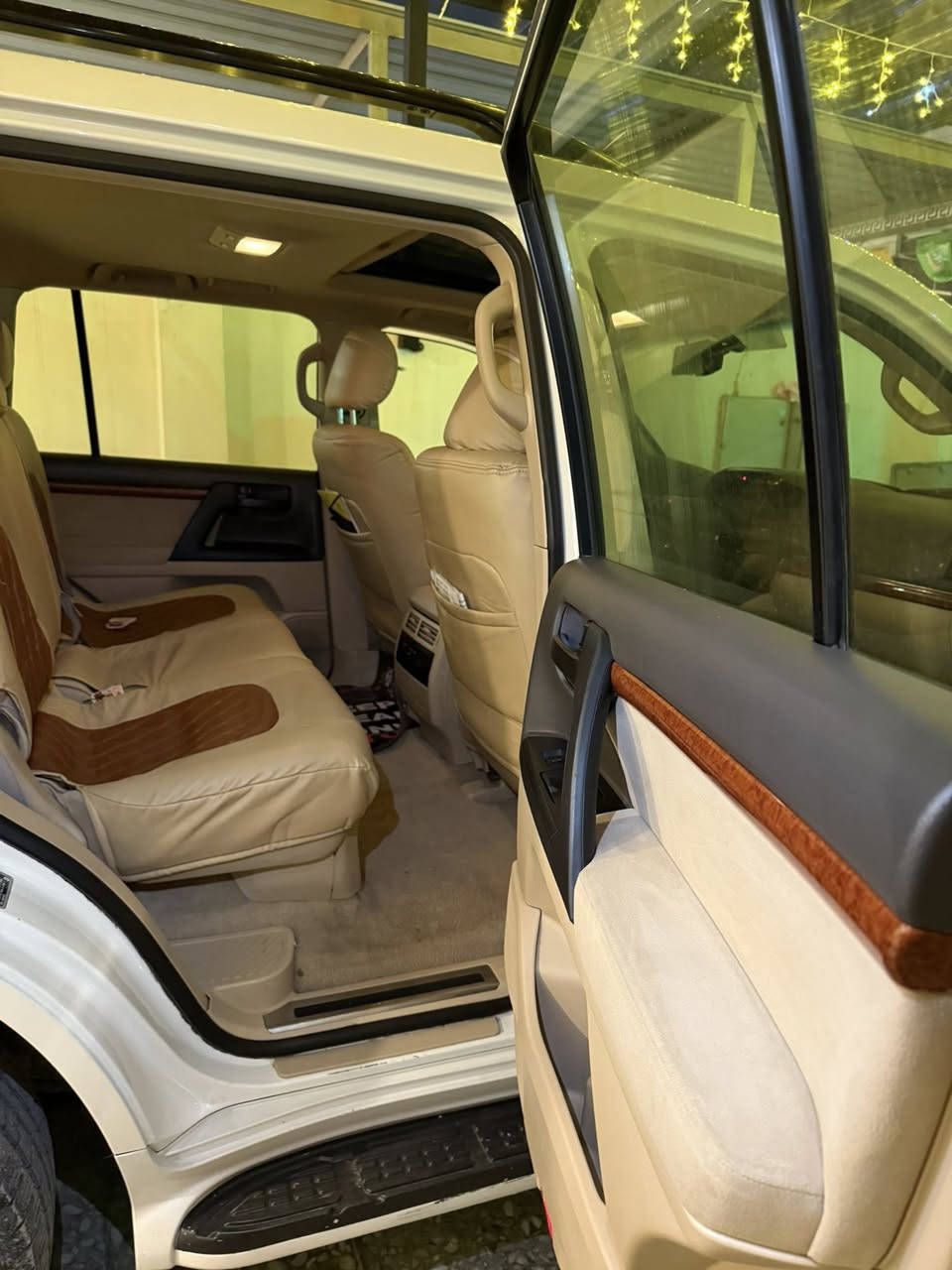 للبيع لاندكروز 2013ساز
ماشية 162 كم 
رقم اربيل باسمي 
العنوان بغداد الكرخ 
للاستفسار ***********
