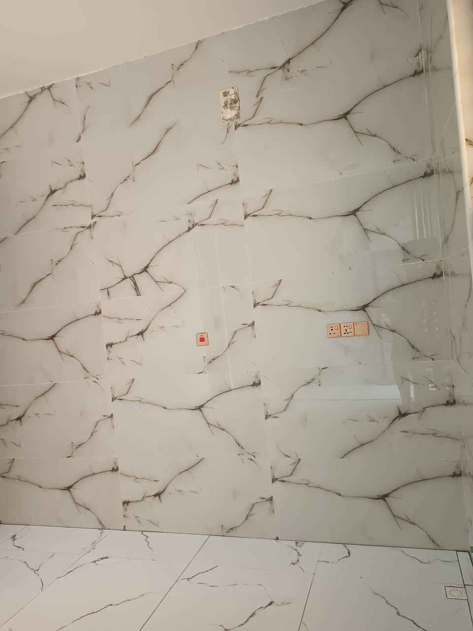 خلفه سيراميك شغل درجة اوله والتزام بلشغل الي عنده شغل بلخاص مفتوح


**إذا كنت صاحب هذا الإعلان وتريد حذفه لأي سبب، رجاءا أرسل رسالة إلى الدعم الفني**