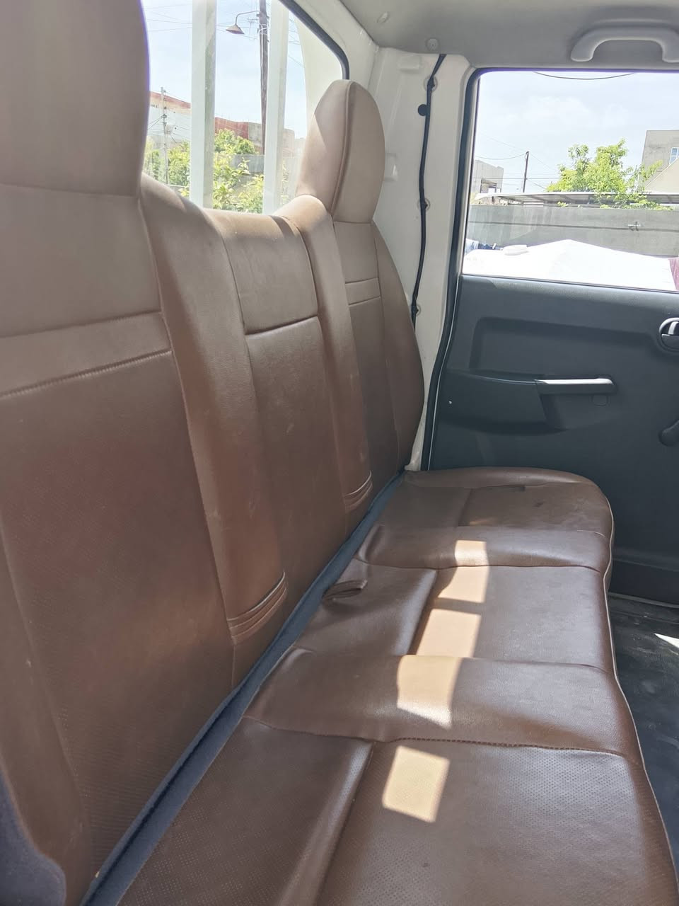 كيا دبل قماره موديل 2018
ماشيه 96 
كير محرك تبريد بالشرط 
بيها طخات بسيطه من بايسكل وباب 
السعر 145 
مكاني كركوك 
***********
