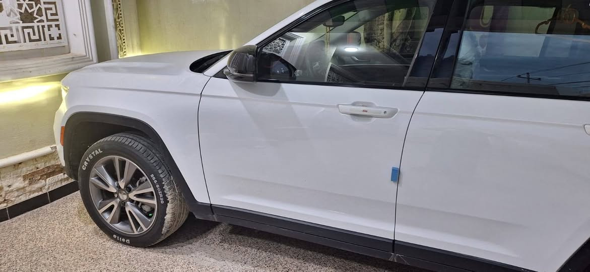 السلام عليكم
جيب لمتد 2023 وارد أمريكي ضربته ربع البنيد + ربع المدكر الأيسر 

السياره الرقم الجديد رقم بغداد 

المواصفات 

بصمة 

كشنات جلد كهربائي 

اشارات بالمري

تشغيل عن بعد 

تدفئة جميع الكشنات 

تبريد ثلج +خمس قطع تبريد 

حساسات خلفيه 

تحكم استيرن 

تثبيت سرعه 

5 راكب 

حجم المحرك 3600

ماشيه 57mi

جنطة كهرباء شفط 

ويل حجم 20 

3 مودات قياده 

الاستفسار/*********** /***********

السيارة جديده بمعنى الكلمة
