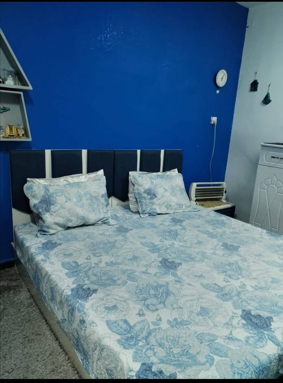 غرفة شبابية للبيع سرير عدد 2منفصل
وميزتواليت يحتاج تصليح بسيط
و كنتور سلايت نظيف جدا ورف مثلث
للحجز واتساب *********** مكاني سيدية
