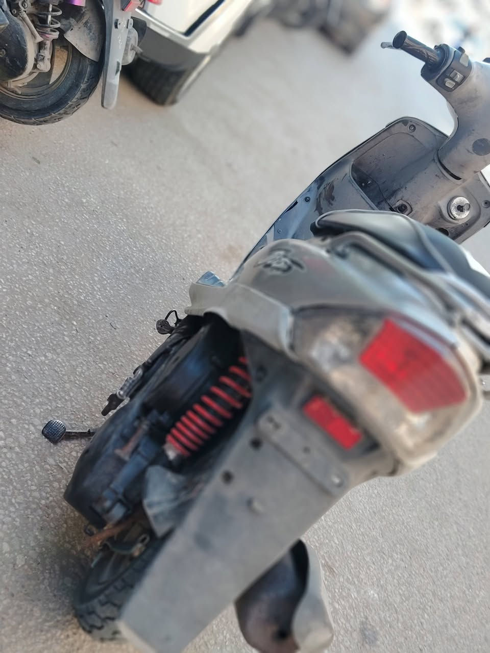 سلام عليكم ماكس منغولي دراجه مكينه تخبل كله شغال مابيه اي نقص سعر ٥٠٠ او مراوس مكاني مسيب رقم ***********
