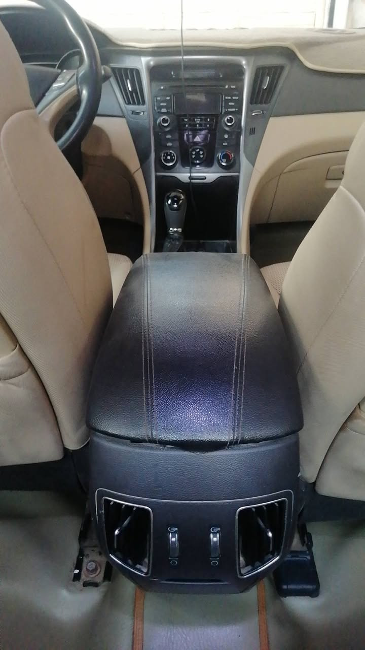 السلام عليكم سوناتا للبيع ١٣ شكل ١٤ خليجي فقط قبق الجنطه مصبوغ والباقي مكفوله كفاله عامه سعر 142 وبيهه مجال عنوان حله شارع ٦٠ للتصال ***********
