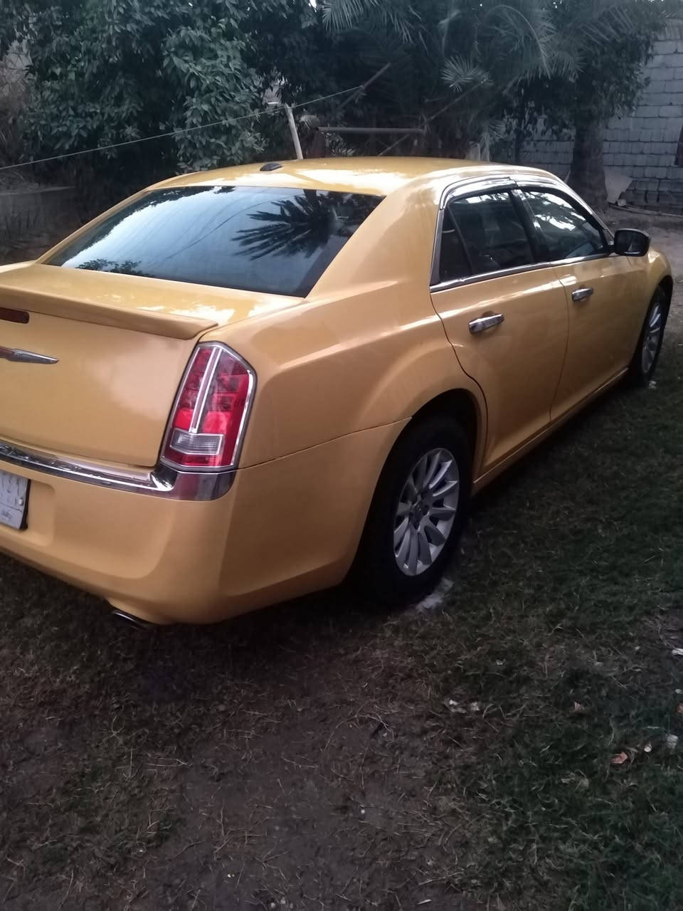 سلام عليكم اوباما تكسي مرمزه بسمنه ١٤ مكينة 3600 كير خير من الله تخم تاير تبريد باتري جديد سونار مرفق بالصور خطها كوت بغداد رقم بغداد هذا رقمي *********** العنوان بغداد السعر ١٤٠ وبيه مجال
