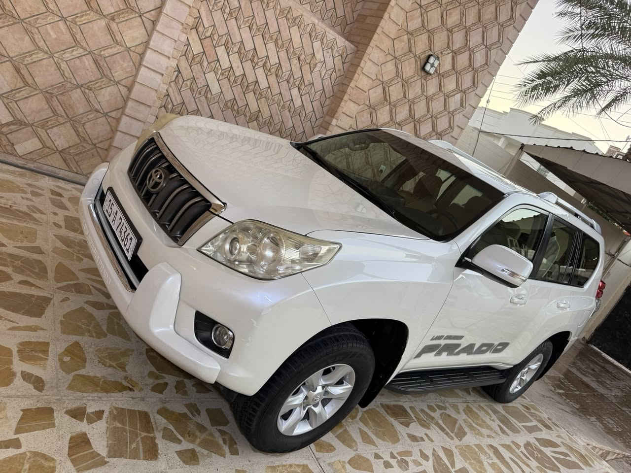 للبيع  فول مواصفات دبل تانكي 6 سلندر
بيه صبغ بالباب الخلفي والجاملغ الخلفي 
رقم وسنويه كله جديد وبسمي 
مكان السياره الرمادي 
جاهزه من كلشي كير محرك حداديه كله سليم 
***********
***********
