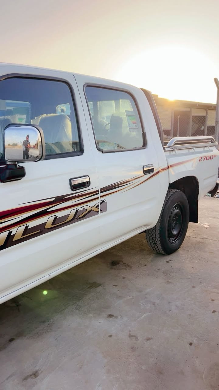 سلام عليكم 
بيكم جمره 2005
رقم واسط نكليزي بسمي تحويل ثاني يوم 
مكفوله اصوليات وعيب شرعي 
كير ومكينه جداد 
حداديه جديده
تايرات جدد 
مكاني ناصريه 
***********
السعر 100وبيهه مجال بسيط
