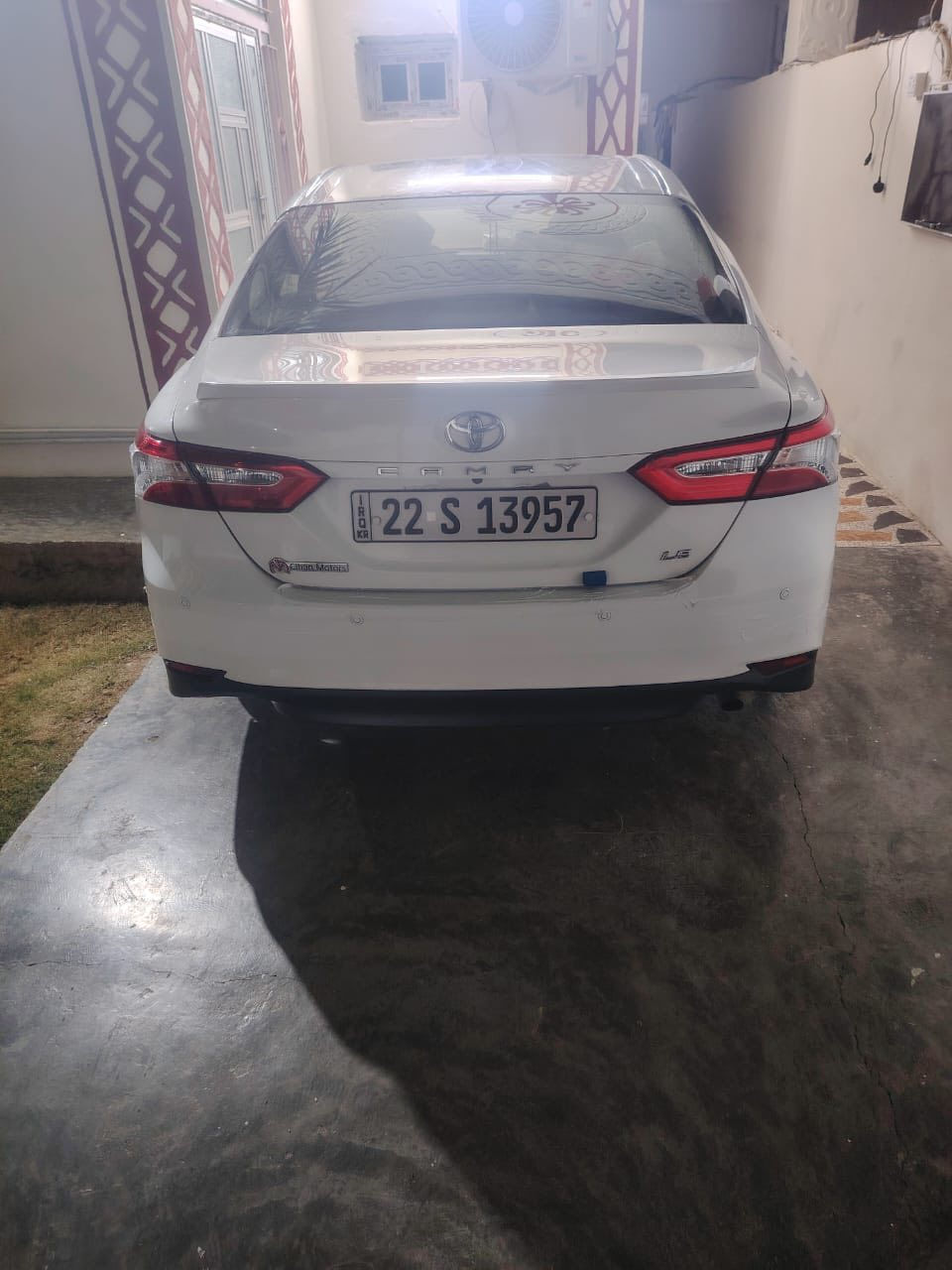 كامري 2020  LE   خليجي
كفاله عامه بدون قطرة صبغ  بدون حادث  
محرك  شرط
كير  شرط
كهربائيات  شرط  
رقم اربيل 
معروفه مواصفات LE 
سياره جديده جاهزه 
الف مذب عليها
السعر215 وبيها مجال 
عنوان انبار 
0781 701 0631
