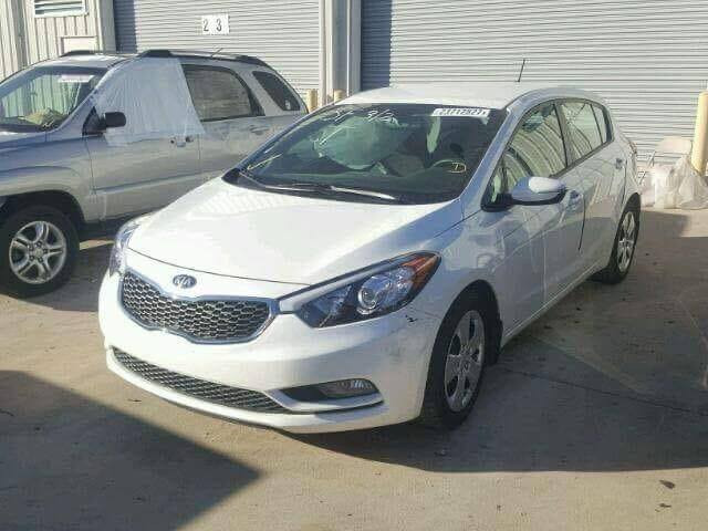 السلام عليكم للبيع فقط فورتي وارد أمريكي قطعتين بس بابين عكس السايق فقط موديل ٢٠١٦ السيارة جاهزة من كل النواحي متصرف علية محرك ٢٠٠٠ كير اي تي السعر ١٠٥ مكان السيارة بغداد الحرية ***********
