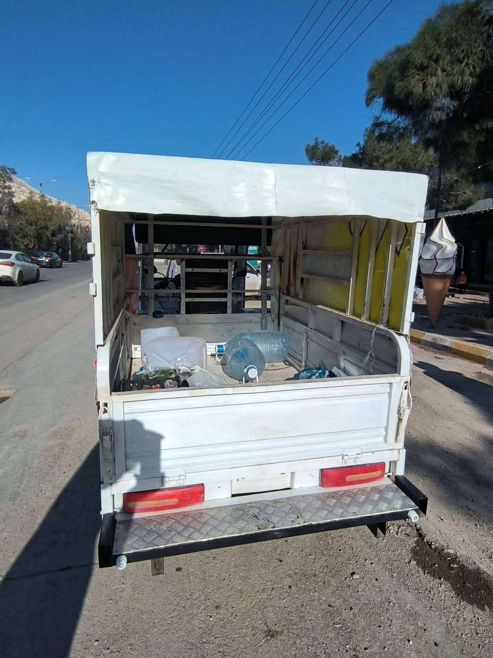 السلام عليكم. من رخصة الادمن هاي الستوته للبيع موديل ٢٠١٧ كشر نضيف تايرات جديدة كهربائيات كلها شغاله محرك ٢٠٢٤ معمر جديد مابيها اي نقص بيها شويه لحيم برقبه من جوا بس شغل مضبوط السعر مليون ٢٥٠((((( رقم))***********))
