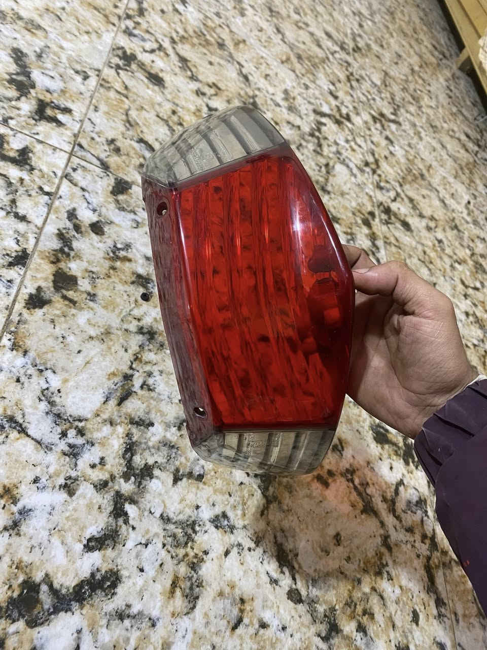 رمبه اصليات مازده سكنس نثيه وجامه بك لايت مال فحل اصلياات مو تجاري
***********
