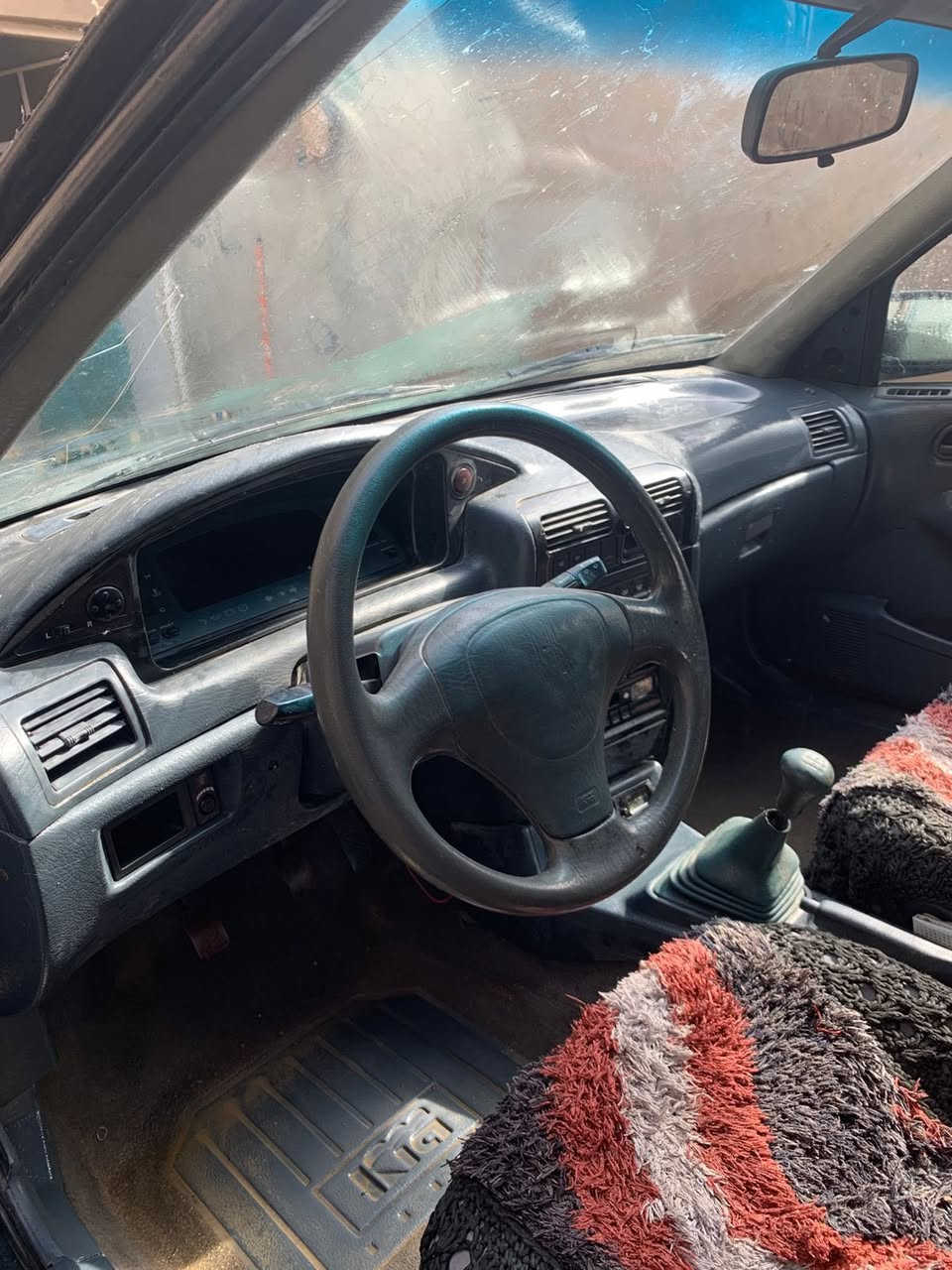 سياره سيفيا البيع مو يل94 رقم ديالى سنوية صاقطة 19/بيها قاصرين / السعر /18 وبيها مجال حك الجية/ العنوان ديالى بعقوبة كاطون الرحمة شارع الصحفية قرب مدرسة الاصمعي 
رقم الهاتف/ ***********
