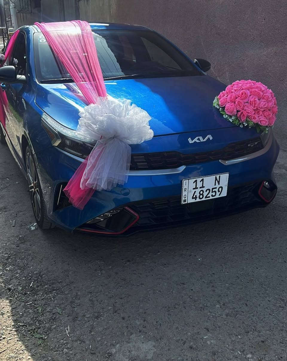 السلام عليكم 
فورتي (2023)  فئة( GT) 
محرك 1600 تيربو 201 حصان 
كير DCTدبل كلج 7 نمر
ماشيه (٣٣) الف 

رقم بغداد ترقيم جديد
السياره 
حادثها  جاملغ وبنيد 

المواصفات ...
1.بصمة تشغيل + ابواب وصندوق+ تشغيل عن بعد
2.فتحه سلايد 
3.رمز Gt على دشبول🔵
4.(شفتات ستيرن)🚀🚀
5.شاشة كبيرة مع نظام تشغيل ابل كار بلي
6.واندرويد اوتو
7.كاميرا دواره (وضعيات عدد2)
8.انظمة قيادة سمارت+ وسبورت+ ونورمال 
9.تدفئة+ تبريد كشنات🔥🥶
10.كشن كهرباء
11.كشنات جلد حضن مطرز احمر مع علامةGT
12.نظام سماعات (هارمن كاردن)🔈🔈
13.لدات داخليه متغيره الالوان( بلادي)
14.قطعتين تبريد
15.شحن وايرليس 
16.دركة D  شكل رياضي مع ختم GT 
17.حساسات خلفية مع جرس تنبيه 
18.رادرات جانبية+ وامامية+ وتحديد مسار + كروز سرعه
19.قياده ذاتيه
20.اوتو هولد+ هاند بريك بصمه
21.نقطة عمياء 
22.كات دوسات جانبية بلادية 
23.دبل اكزوز
ويل كب كروم حجم 18رياضي 
مكان السيارة بغداد سعرها 163 وبيها مجال 
***********
