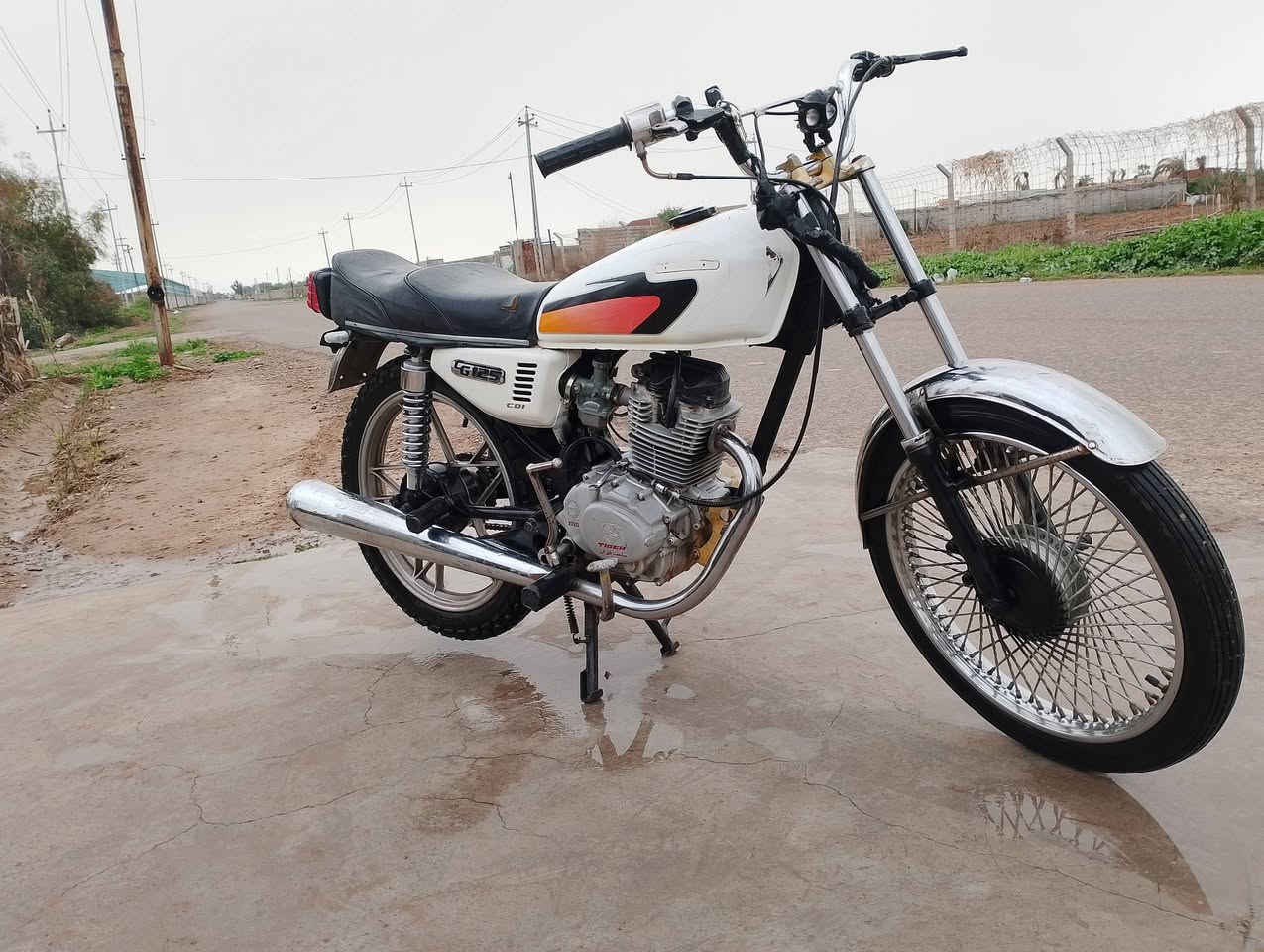 موطور يراني نضيف محرك بلادي السعر 250 بي مجال الاستفسار على الرقم ***********
