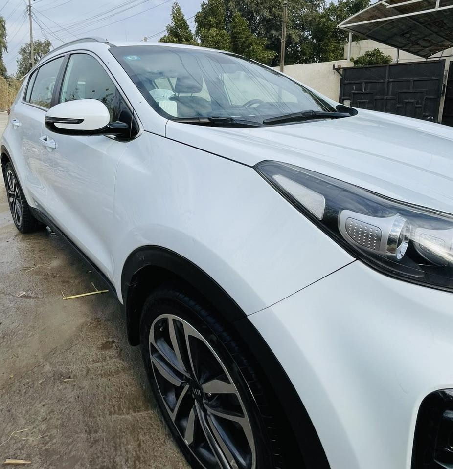 للبيع سبورتج 2020 خليجي مكفوله عده جاملغ الأيسر 
رقم بغداد ماشيه 85/000 الف محرك 2000 
أشاير مري  ثلاث انضمه قياده ايكو اعتيادي وسبورت 
تحكم جهتين كأمره دواره يدات نيكل مري شفط 
السعر 195  رقم الهاتف ***********
