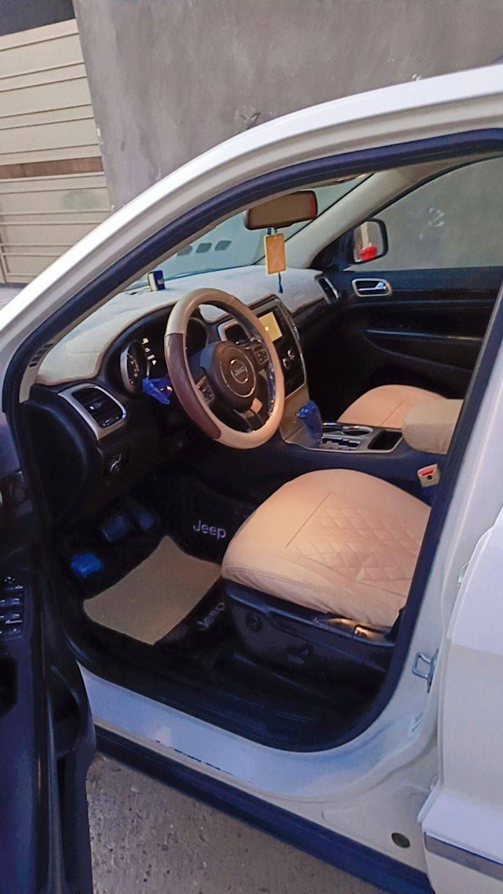 السلام عليكم
جيب 2012للبيع او مراوس حسب القناعه 
محرك 3.600
تبريد قطعتين ثلج 
شاشه قلاب الاصليه 
كامره خلفيه 
حساسات خلفيه 
نضام تزحلق 
تحكم ستيرن امامي وخلفي 
كروز سرعه 
حساس تاير 
بصمه تشغيل 
بصمه ابواب 
بصمه جنطه 
كشنات مغلفهم جلد حته احافظ عليهن 
داخل بيجي واسود  
تخم تاير جديد 
دواخلهه كلش جديده 
ويل جديد اصلي 
رقم بغداد الدولي 
سنويه 29 مجدده 5سنوات بسمي 
صدر امامي خلفي جديد 
السياره كلين  
مكان بغداد  المدائن سعر ***********
