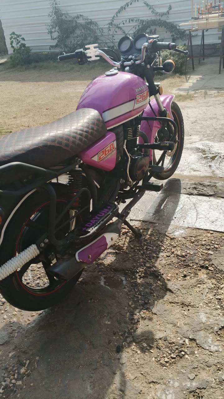 دراجه دايون مديل23 دراجه نضيفه بيهه زنجار قليل نضافه 90بلميه تعال وكلب بيدك الون وردي السعر 1900قفل ***********
