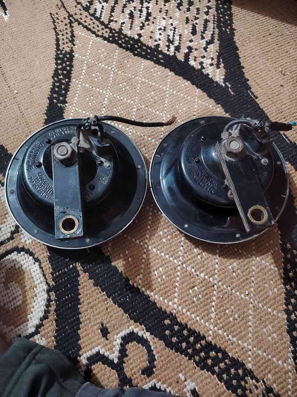 سلام عليكم هورنات ايراني محور البيع بشرط عل فحص تجي وتسمع دكه يله تاخذهن سعر 250 وبيهن مجال قليل العنوان بغداد محموديه /*********** //***********
