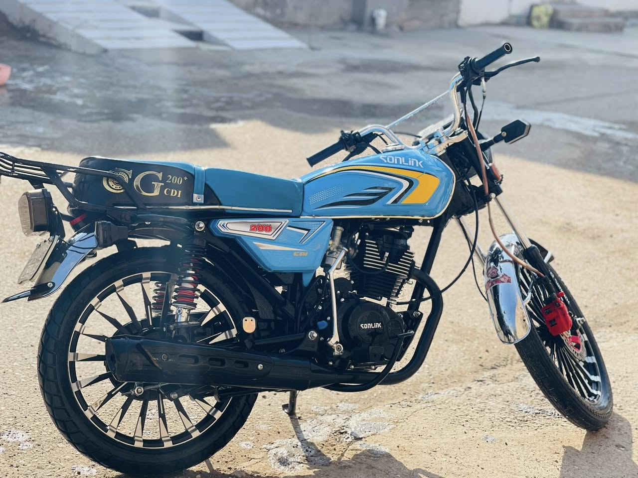 السلام عليكم دراجه سولنك باب اول مديل 2025اوراق كامله محرك 200مكفول كفاله عامه شلعه خير من الله السعر 800 وبي مجال للطيبين عنوان ديالئ الخالص سعديه الشط ***********
