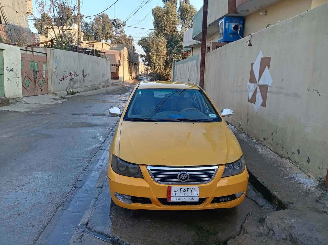 ليفان 2011 بدون ضرر مكينه وكير كورلا توماتيك
كابون بانزين بيها هيئة وغرامات صفر شرط التحويل 
*********** @ مكلف بالنشر
