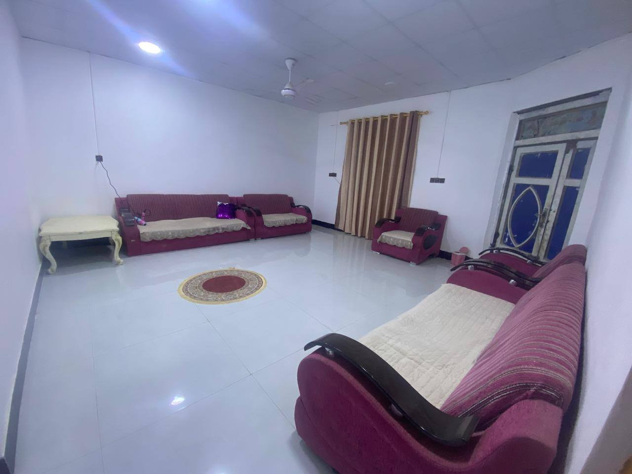 بيت زراعي للبيع
بيت زراعي للبيع مساحته 300 شارع السفينة/شارع الناصريه نهايته 
غرفتين وصاله ومطبخ ومنور وصحيات داخليه وخارجيه وطارمه كبيره 
لشراي فقط يتواصل السعر 95وبي مجال بسيط لشراي


**إذا كنت صاحب هذا الإعلان وتريد حذفه لأي سبب، رجاءا أرسل رسالة إلى الدعم الفني**