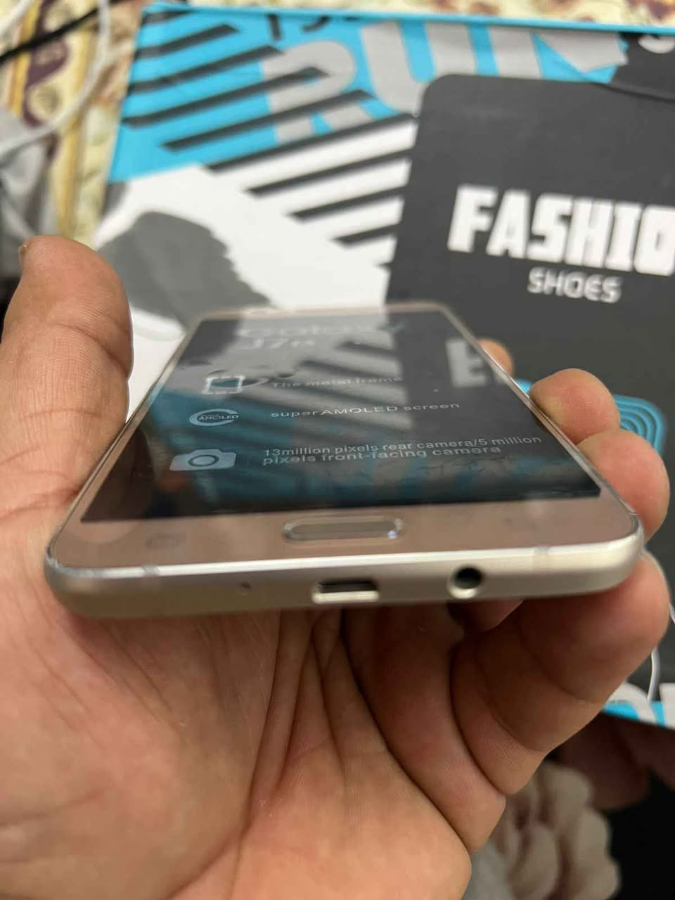 J7.2016 جديد بعده بلزكاته للبيع فقط 
مكاني بغداد الحريه او ساحة عدن السعر 65 ...*********** وتساب فقط بغداد, العراق
