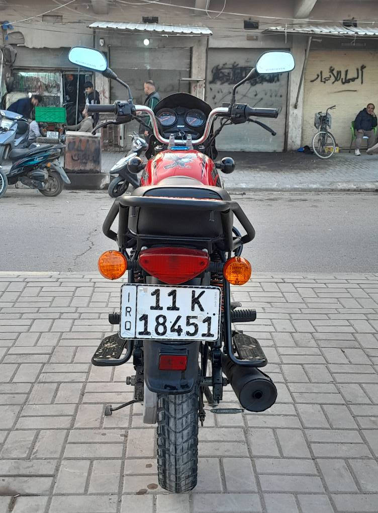 يالله السلام عليكم بوكسر موديل ٢١ مرقم لوحة وسنوية انكليزي تحويل ثاني دراجة كفالة عامة مكينة سبانة ماممدوة جيب فيتر وافحص اذا بيهة برغي مفتوح دراجة بعد احله من الصور 
متوفر نضام اقصط ماستر الرافدين فقط 
عسكري متقاعد موضف او مستفيد 
بيع او مراوس 
مكاني ديالى_بعقوبه التحرير 
***********
