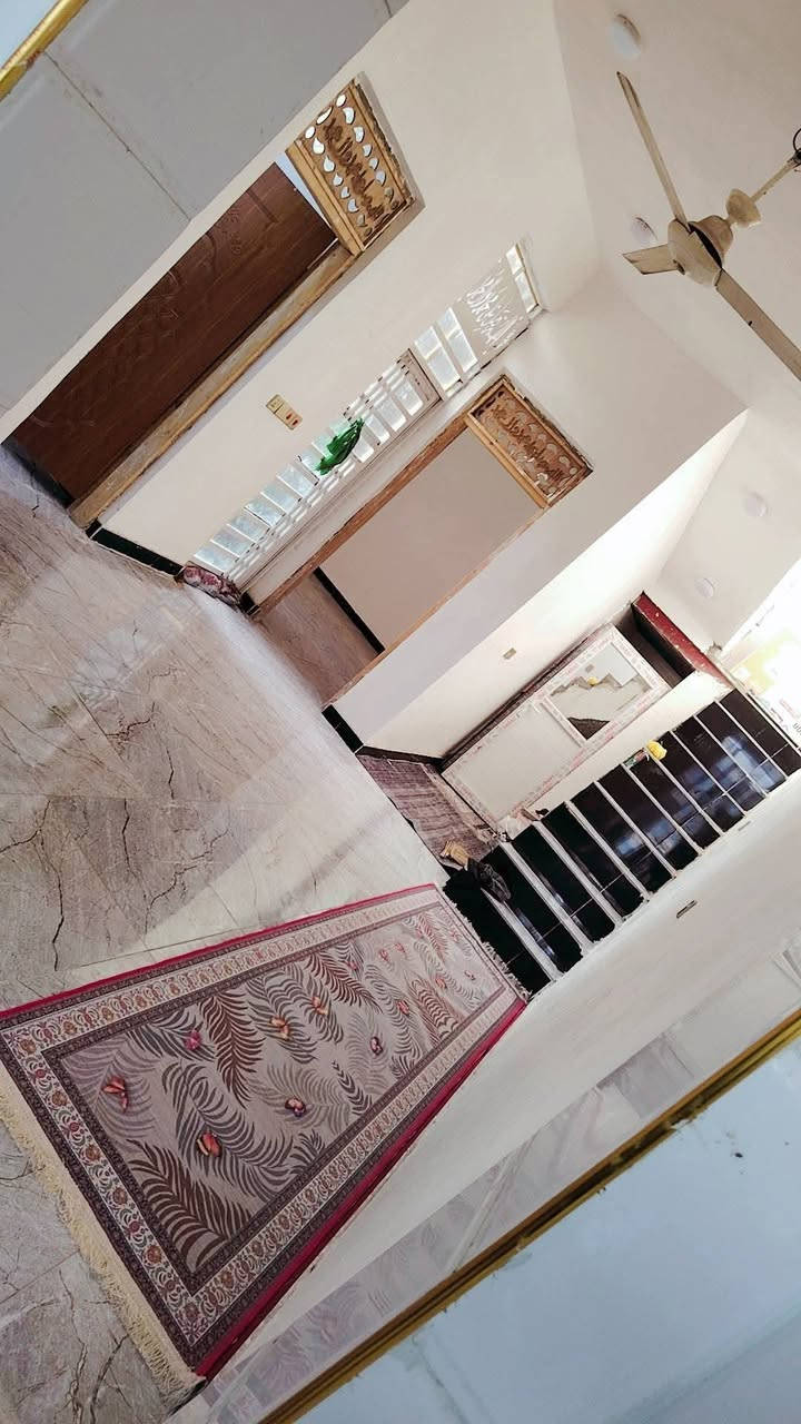 بيت طابو صرف ١٥٠ متر بااالشاافعية مطلوب اسكان ١٣ مليون تسديد ١٧٠ بالشهر موقع تجاري يبعد ع شارع ديوانيه نجف ١٠٠ متر سعر الكلي٨٣والي باليد سبعين بنا جديد صارله ٣شهر يحتوي ع غرفتين ومطبخ صاله واستقبال وصحيات خارجيه وحمام داخلي يقع ع شارع ٢٠ متر وبضهره مدرسه ثانويه وابتدائيه وخطط مقابيله اعداديه ومركز صحي ومنطقة كولهه عالم مثقفه هادئه مراوس بيت بحي الأمين ١٥٠ او ٢٠٠ متر ويدفع الفرق بي محل طول ٦ وعرض ٣ونص وبس انت عندك محل بالمنطقه بنا طابوك درجه أوله اساس كونكريت سقف اعكاده *********** ملاحضه اتصال +واتساب وبصفه نص الثاني عرصه ١٥٠ متر وهم للبيع والتوكل ع الله الحلوه بي مايصير جار باب باب وياك مقابيلك مدرسه مستوصف حي الموضفين شارع ٢٠ اسم الشارع
