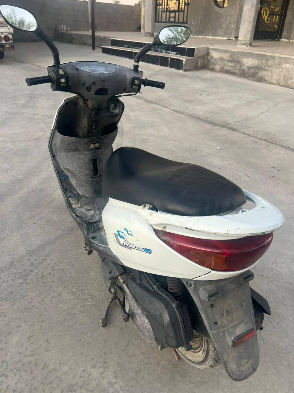 السلام عليكم 🫡
بريز 140  دراجه حلوه ومرتبه
والحمدلله مافديوم وكفتني اروح واجي بيها لشغلي
يعني دراجه لوز😚 دهن كل 15 يوم ابدله مداريها
تجي وتشوف بعينك شرط الدراجه ادك سرعته 💯 100
شراي أخليك على راسي 🙆 خابر وتدلل سعر (550)وبيه مجال
***********
‏‪***********‬‏
          #العنوان المشاهده 🫡
