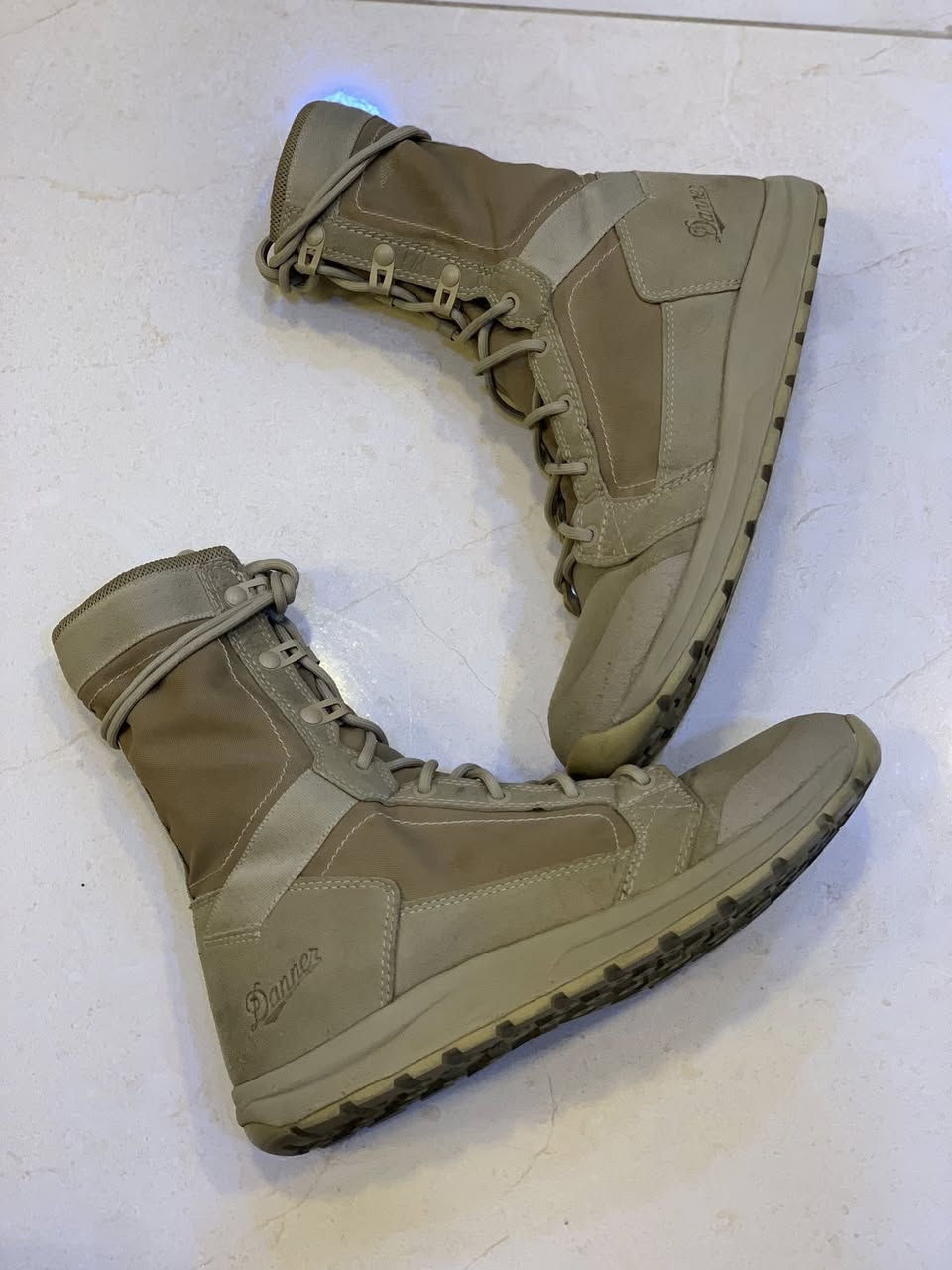 السلام عليكم

للبيع بصطال اصلي دانر اصلي طبي خفيف كلش نضافه فول 

قياس 43

السعر 65

المكان البصرة ويوجود توصيل الجميع المحافظات 5الاف


**إذا كنت صاحب هذا الإعلان وتريد حذفه لأي سبب، رجاءا أرسل رسالة إلى الدعم الفني**