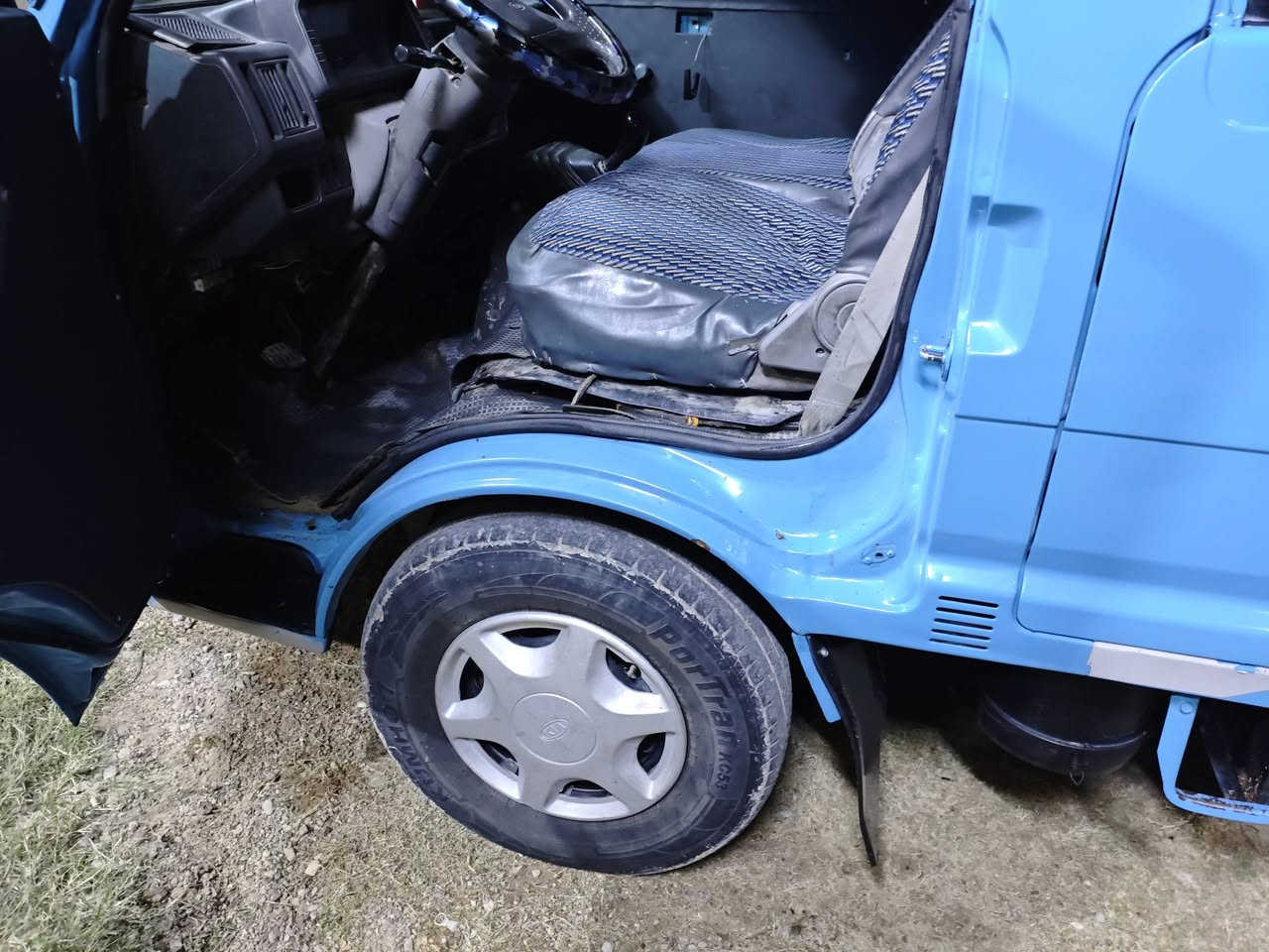 السلام عليكم كيا حمل موديل 1996 اوربي ل2030شهر 8
 السعر 65 وبيه مجال بسيط مو شراي لا تتصل رجاآ
للاستفسار باقي التفاصيل 👇
***********
***********
