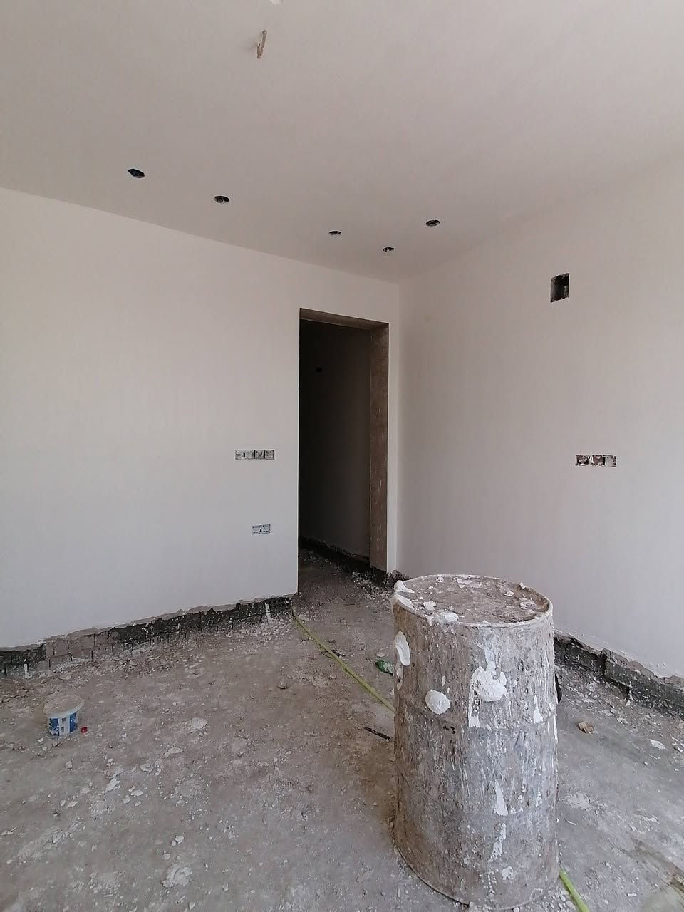 أشتـغل جص و بورك وتشميع داخلـي و تصفير مطابخ و حمـامات شغـل درجة اولى ٫ متفرغ حاليـاً شغلي بغداد فقط.
رقـمي : ***********
