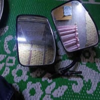 قطع غيار سيارات • بدون تفاصيل