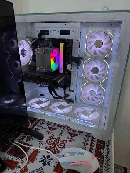 للبيع
I5_11400f
H510 msi  pro
Ram 16g rgb 3200 xpg 
Rtx 3060 12g evga 
Ssd 1tb x-ray 
Psu 750 watt bronze gamdias rgb
Case 4fan rgb xigmatek cyclops

بغداد حسينية الراشدية
***********
