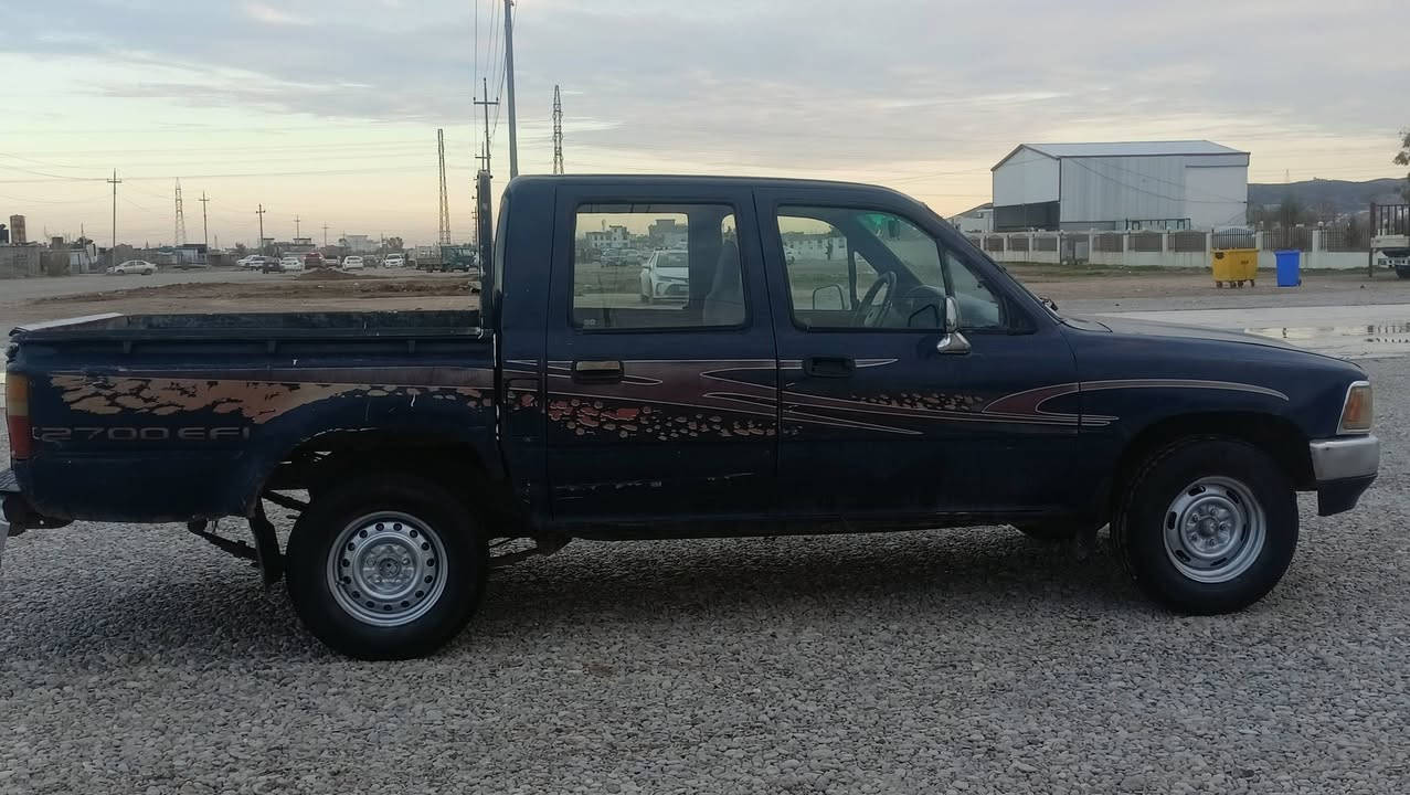 تویتایابان ئاڕم پلاسیک مە کینە سێ وا شە ش گێر بە شە رتی گێر مه کینە
ئەکسل شانصی بێ دە عمو لێدان 
سعر 26 گە ڵا 
شوێن چم چماڵ ژم 
*********** 
***********
