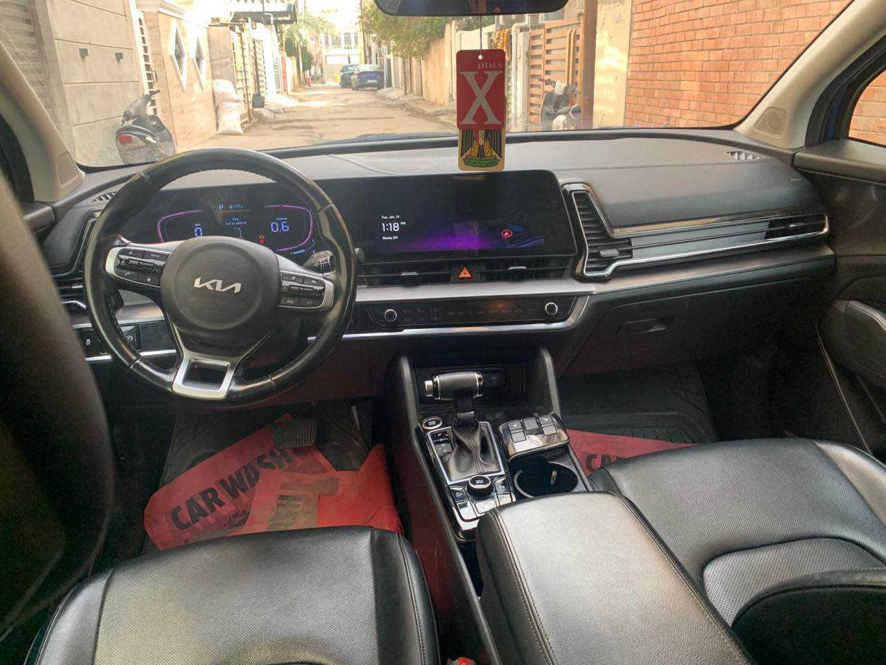 كيا سبورتج 2023
 
المحرك :٢٥٠٠ 
الگير : ٨ نمر

المواصفات : EX
بصمه تشغيل- صندوق- ابواب -تشغيل عن بعد
شاشه كبيره على طول الدشبول
انظمه قياده نورمال- سبورت - سمارت - ثلجي
كشنات جلد لون اسود
كرسي السائق تحكم كهربائي
هند بريك بصمه
كامرا خلفيه
رادار امامي خلفي جانبي نقط عمياء
تحديد مسار ذكي
اشاره في المرايا الجانبيه
تشغيل عن بعد
تحكم ستيرن فول مواصفات 
اوتو هولد
اوتو ستوب
نظام ترحيب
تبريد قطعتين
مانع انزلاق
نزول منحدرات
نظام فحص ضغط الاطارات
نظام abs
تدفئه كشنات
قياده آليه ذكيه
كروز سرعه
سستم صوت هارمن
شاشه لمس متغيره لتحكم التبريد او الميديا
منافذ تايب سي عدد ٣ مع ٢ في الكشنات
اضواء ترحيب عند الاقتراب مع ترحيب داخلي عند الصعود او المغادره
كيجات الكترونيه متغيره حسب الوضعيات
الاناره الداخليه LED
ماسحه خلفيه
كامرة دوارة
صور الحادث بلمنشور
السياره موجوده في بغداد الغزاليه
للاستفسار ***********
السعر 193 ورقه وبيهه مجال بسيط بغداد, العراق
