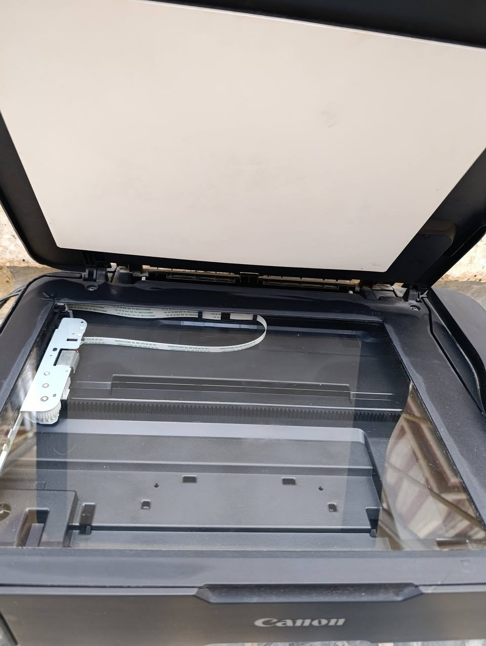 للبيع ب ٥٠ ألف دينار واصل ليمك شرط الفحص ونفس الصور ***********
