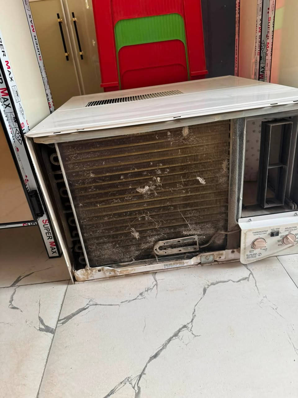جبسون الحافض الوادي كلهن جدد شهرين مشتغلات فقط والسعر ابلاش لحكووووو والواحد سعره بالسوك 550 كلهن طنين ابلاش
 250 الف الواحد *********** واتساب سيد علي الصافي
