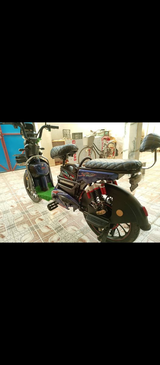 بايسكل شحن البيع حجم 20 كلشي شغال بي بايسكل ابيع بدون بطاريات بطارياته عاطله طال بس كفر مالهن بايسكل كلشي شغال بي وسعر  200الف نهايته *********** عنواني البصرة الهارثه الزوين
