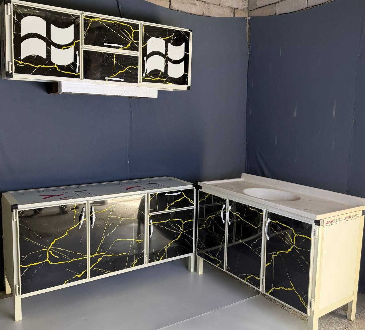 كاونترات موديلات حديثه واسعار مناسبه
#توصيل_لجميع_محافظات_العراق_


**إذا كنت صاحب هذا الإعلان وتريد حذفه لأي سبب، رجاءا أرسل رسالة إلى الدعم الفني**