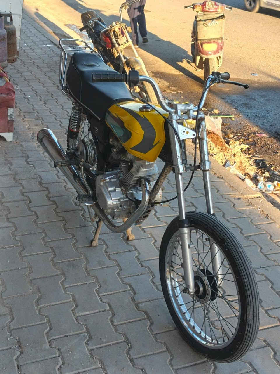 اللبيع كلك  سعر 375بيه مجال قليل ***********
