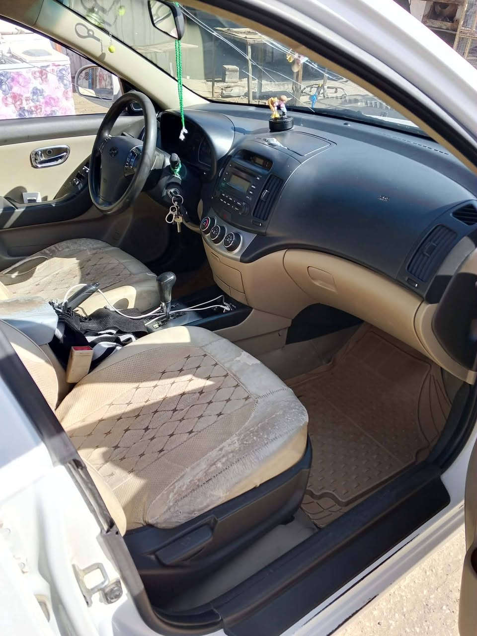 افانتي 2010 رقم بغداد بسمي حزام
كير مكينه مكفولات صدر امامي خلفي جديد باتري جديد تخم تاير جديد مكاني بابل ناحية جبله السعر 100 وبيها مجال بسيط حك الجيه وسلامتكم😉 اتصال ***********
