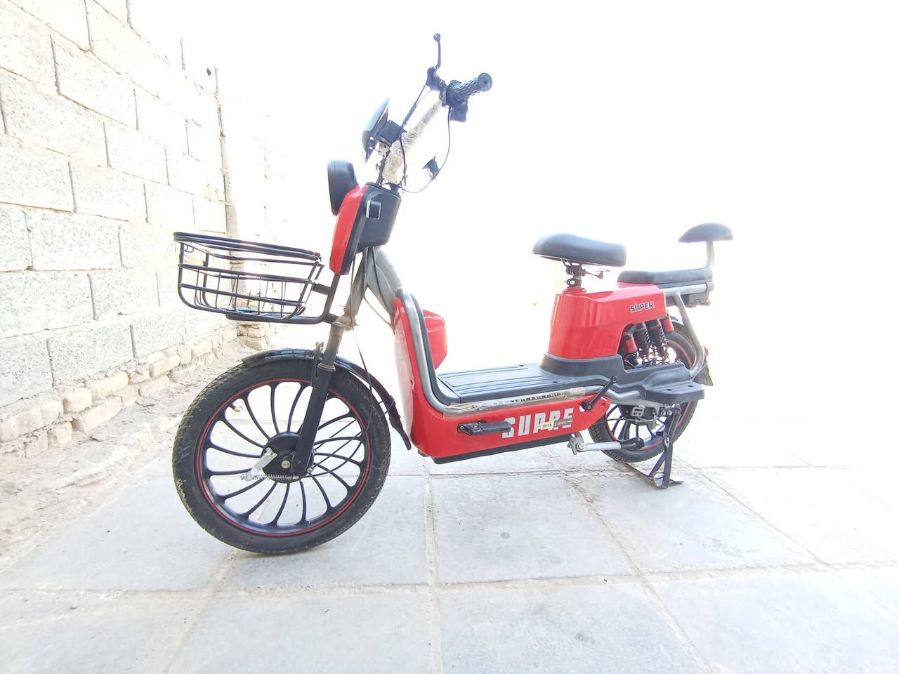 دراجة شحن للبيع حجم 20 خمس بطاريات حجم كبير السعر 400 وبيه مجال المكان السماوه


**إذا كنت صاحب هذا الإعلان وتريد حذفه لأي سبب، رجاءا أرسل رسالة إلى الدعم الفني**