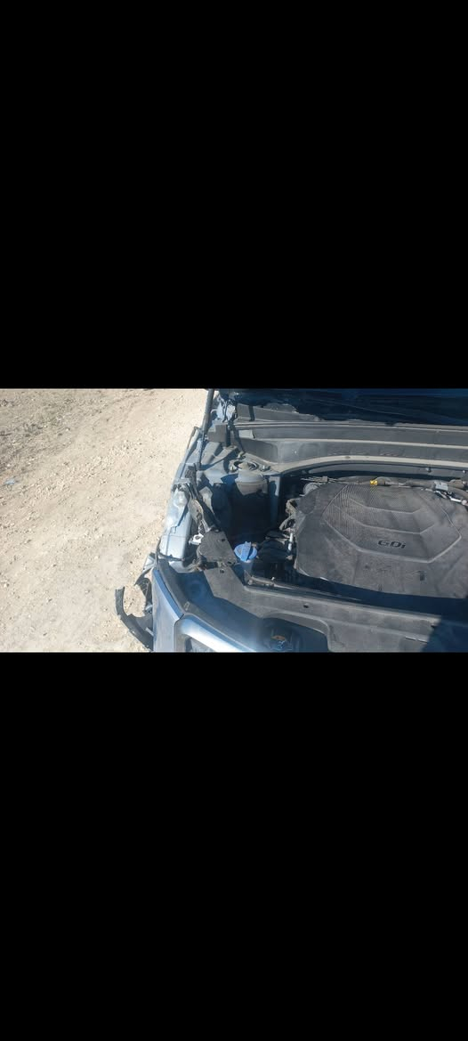 السلام عليكم كيه تلرايد 2023برستيج فول 
فورويل مواصفات كاميرات ٣٦٠ رادارات اماميه خلفيه ستيرن تتفئه كشنات تتفئه تبريد سايد بريك دكمه مواصفات فول وبعد بيه مواصفات هواي السعر290 وبيه مجال صور الحادث مرفقه لاتصال ***********
***********
