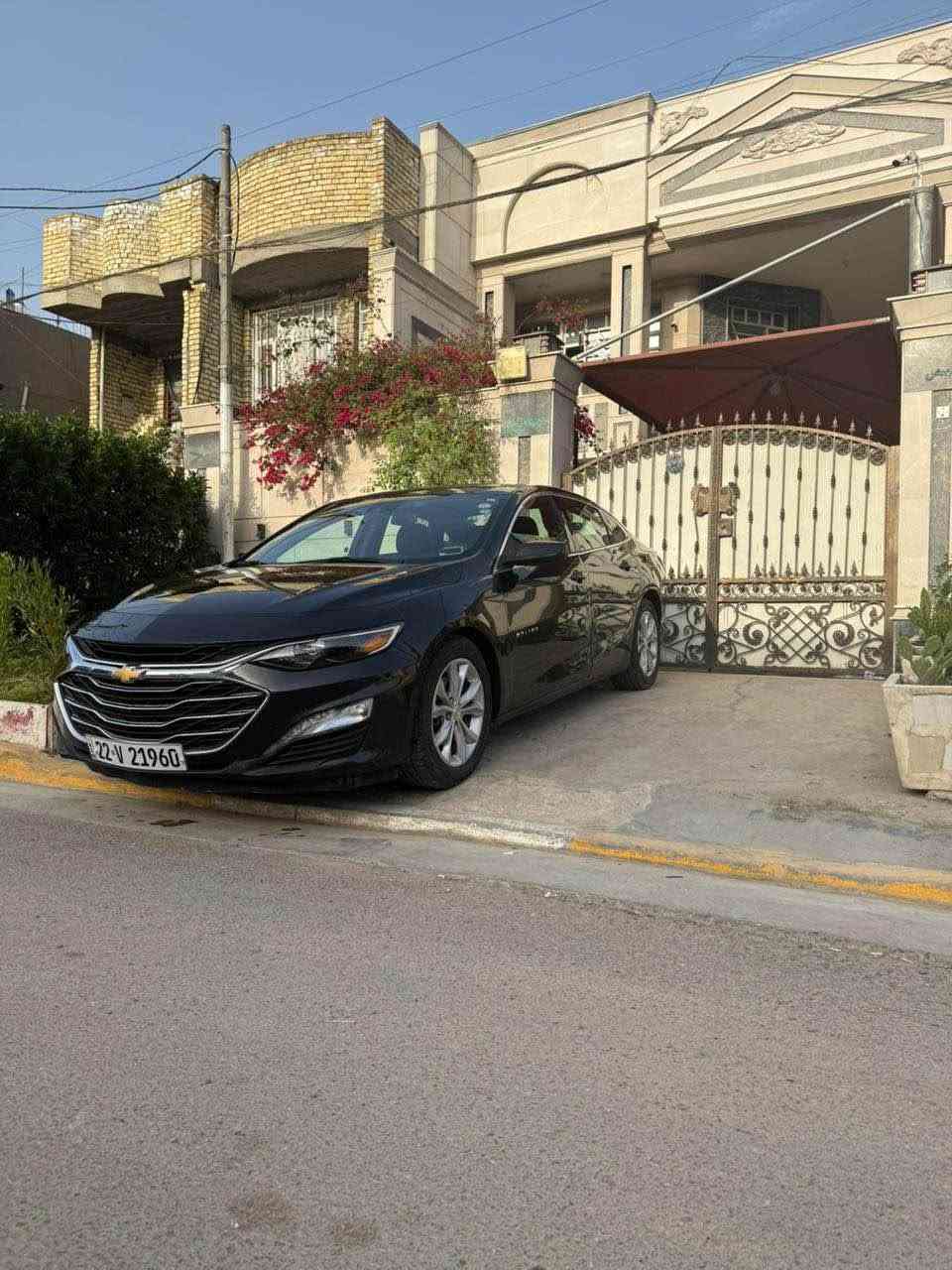 ماليبو 2023 LT  لون حبري 🫟 امريكي 
ترقيم جديد ( اربيل )) بچم كبس صندوق كبس
الضرر// فقط باب خلفي مبدل نفس اللون  وتصليح بالجاملغ الخلفي  
صور الضرر مرفقه رقم الشاصي 1G1ZD5STXPF192690
المواصفات  LT
🔴بصمه ابواب جنطه /تشغيل عن بعد 
🔴 نقاط عمياء / رادارات امامي خلفي 
🛑محرك 1500 توربو  / قياده ذاتيه
🔴سايد بريك بصمه / مانع انزلاق
🛑لدات اماميه نهاري / حساسات خلفية
🛑 اوتو بريك /توقف ذاتي عند الاقتراب 
🛑كشنات تدفئه + كهرباء 
🛑تبريد مناخين منفصل SYNC
🛑تبريد قطعتين امامي خلفي 
🛑شاشه كبيره تدعم كاربلي/خرائط Gps
🛑كامره خلفيه / كروز مثبت سرعه
🛑شاشة ضبط واعطال بل دشبول
🛑منافذ USP/ 12V /Tip
🛑حساس اطارات / 4 دسك/ Abs
سعر 122 بي مجال 
📍:— بغداد / بغداد الجديدة 
📞:— *********** بغداد, العراق
