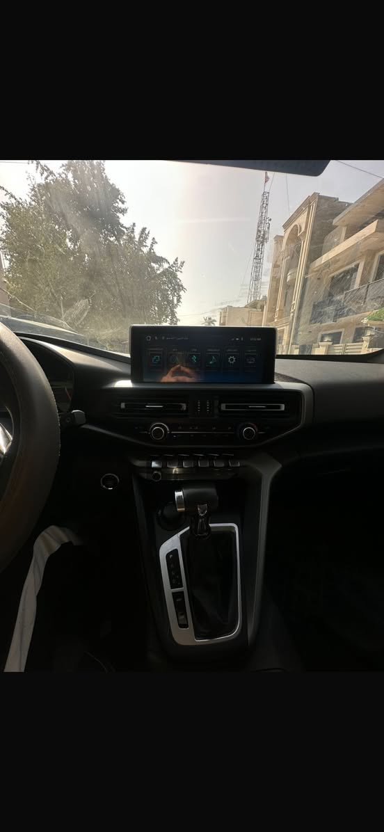 شانجان هانتر موديل  2023 بصمه وفور ويل 
العنوان / بغداد شارع فلسطين السعر 16000 دولار 
رقم الموبايل /***********
